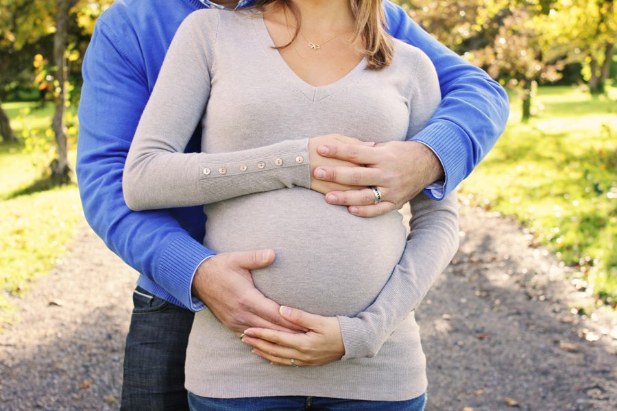 Outdoor maternity photography Ottawa, Ottawa maternity photographers