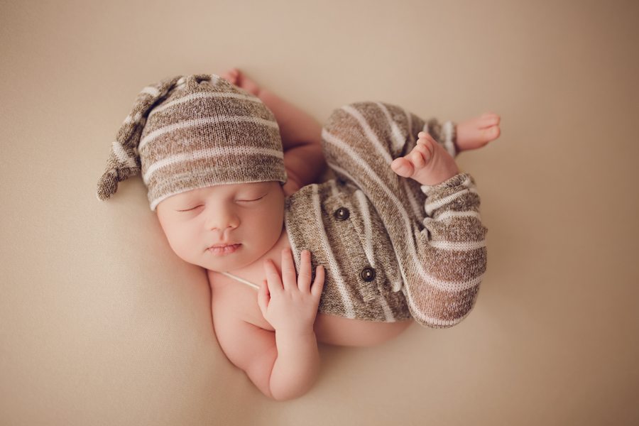 Ottawa's best newborn photographer, newborn photography
