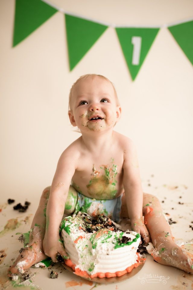 cake smash photographer Ottawa