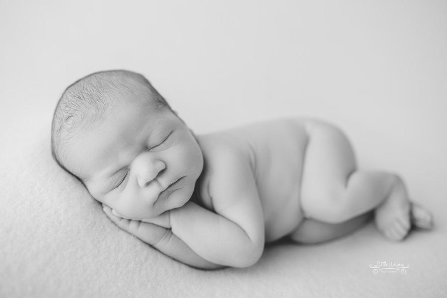 baby sleeping, newborn photographers ottawa