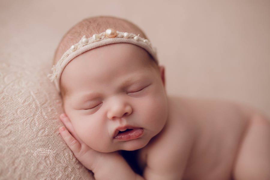 newborn baby girl, ottawa photographer