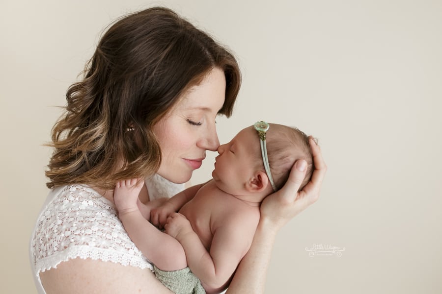 baby photography ottawa, newborn baby and mommy