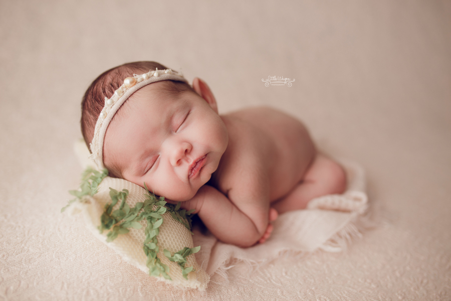 newborn photographer, newborn photography Ottawa