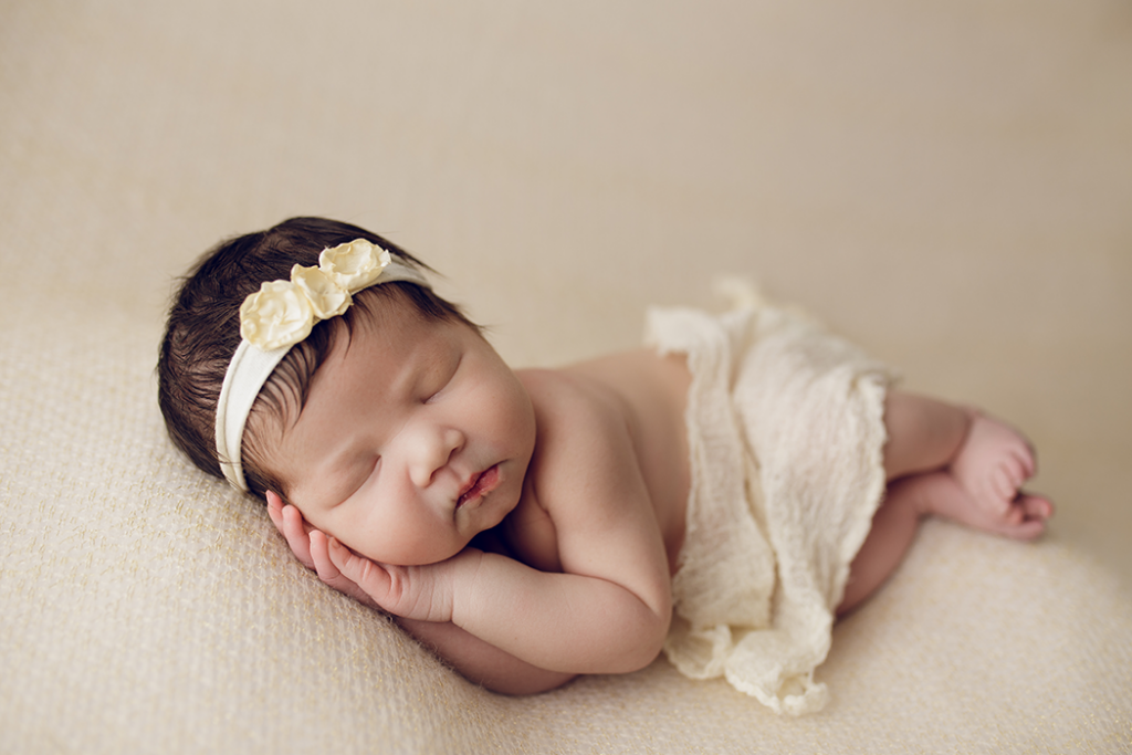 Newborn photography session in Ottawa